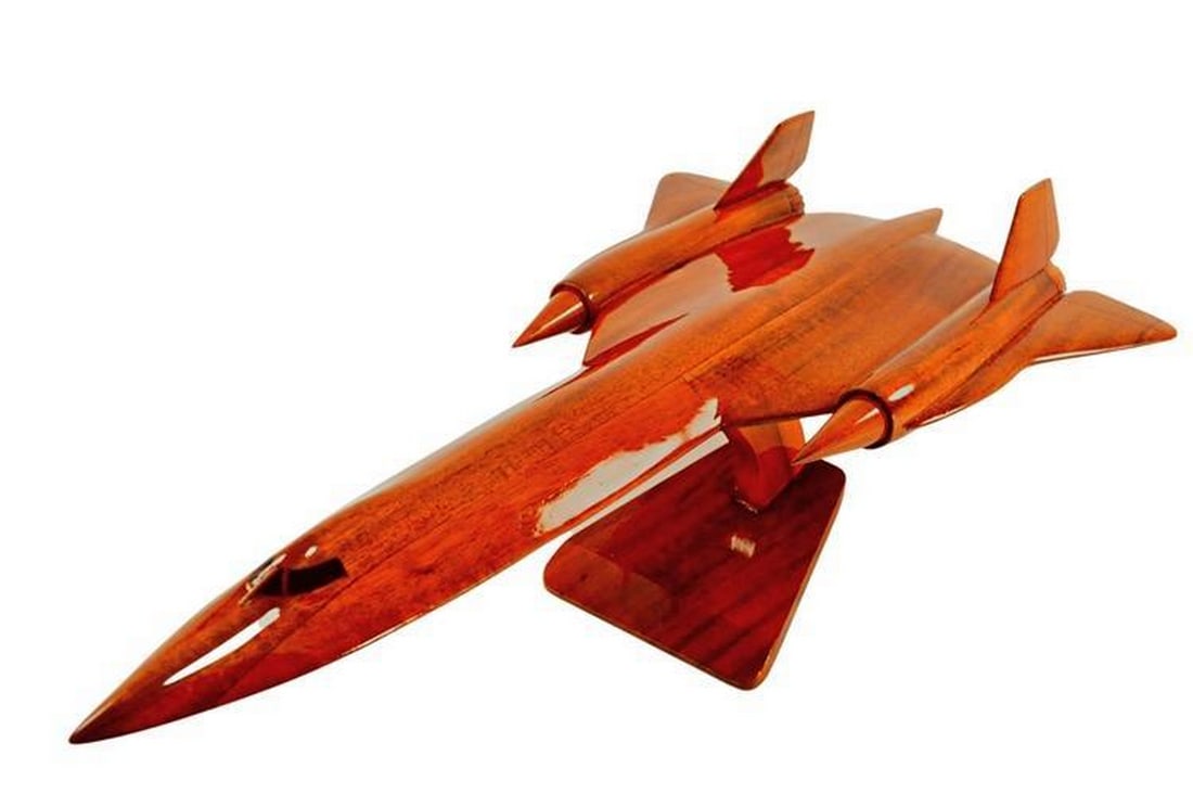 SR-71 Blackbird Model Plane: SR-71 Blackbird Model Plane The Lockheed SR-71 Blackbird is a long-range, high-altitude, strategic reconnaissance aircraft that was operated by the United States Air Force and NASA. Its characteristic
