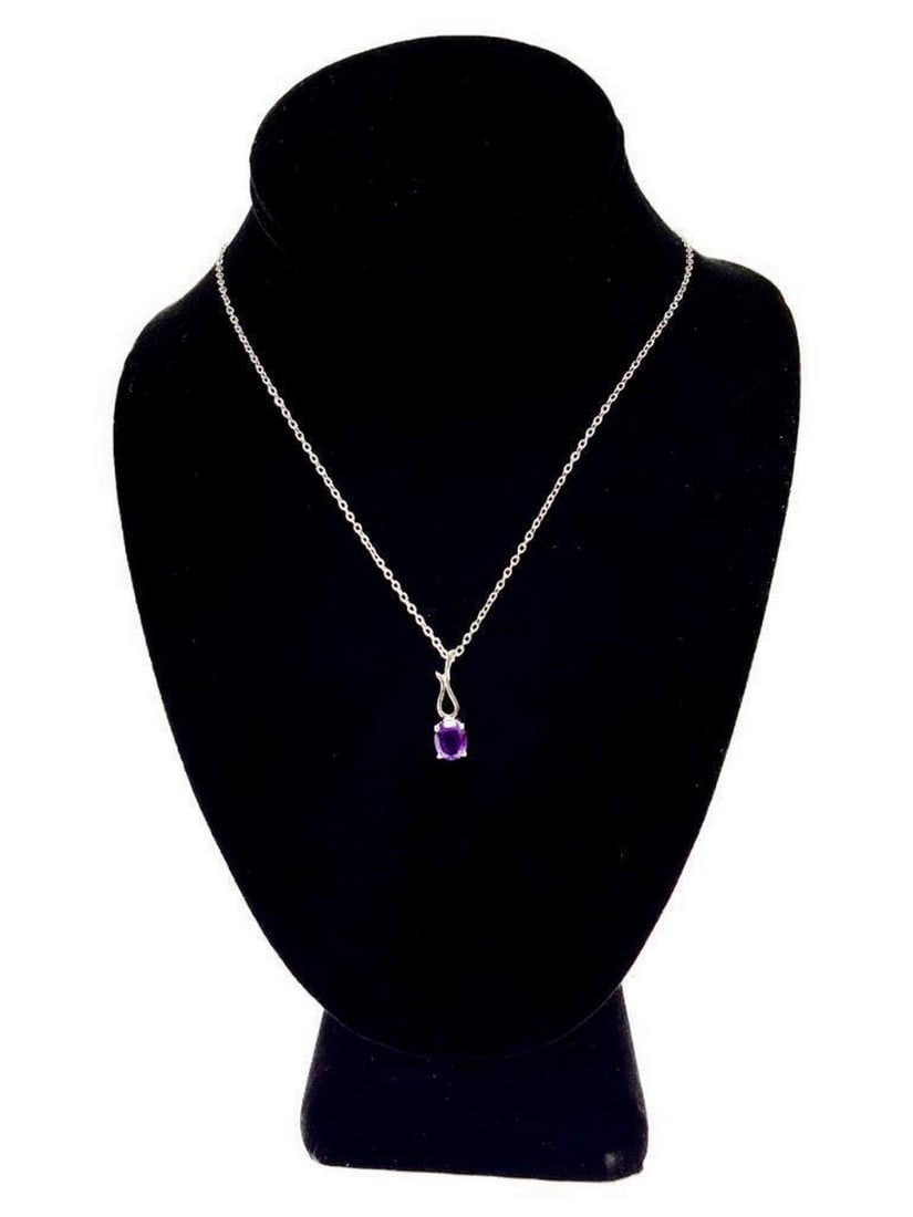 18" Purple Amethyst Aura Charm Glow Silver Necklace: 18" Purple Amethyst Aura Charm Glow Silver Necklace Illuminate your style with our 18" Purple Amethyst Aura Charm Glow Silver Necklace, a piece that not only adds beauty but also embraces the