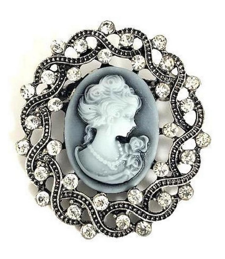 Ladies Elegant Cameo Of A Beauty With Semi Precious Stones: Ladies Elegant Cameo Of A Beauty With Semi Precious Stones. View Photos For Further Details.