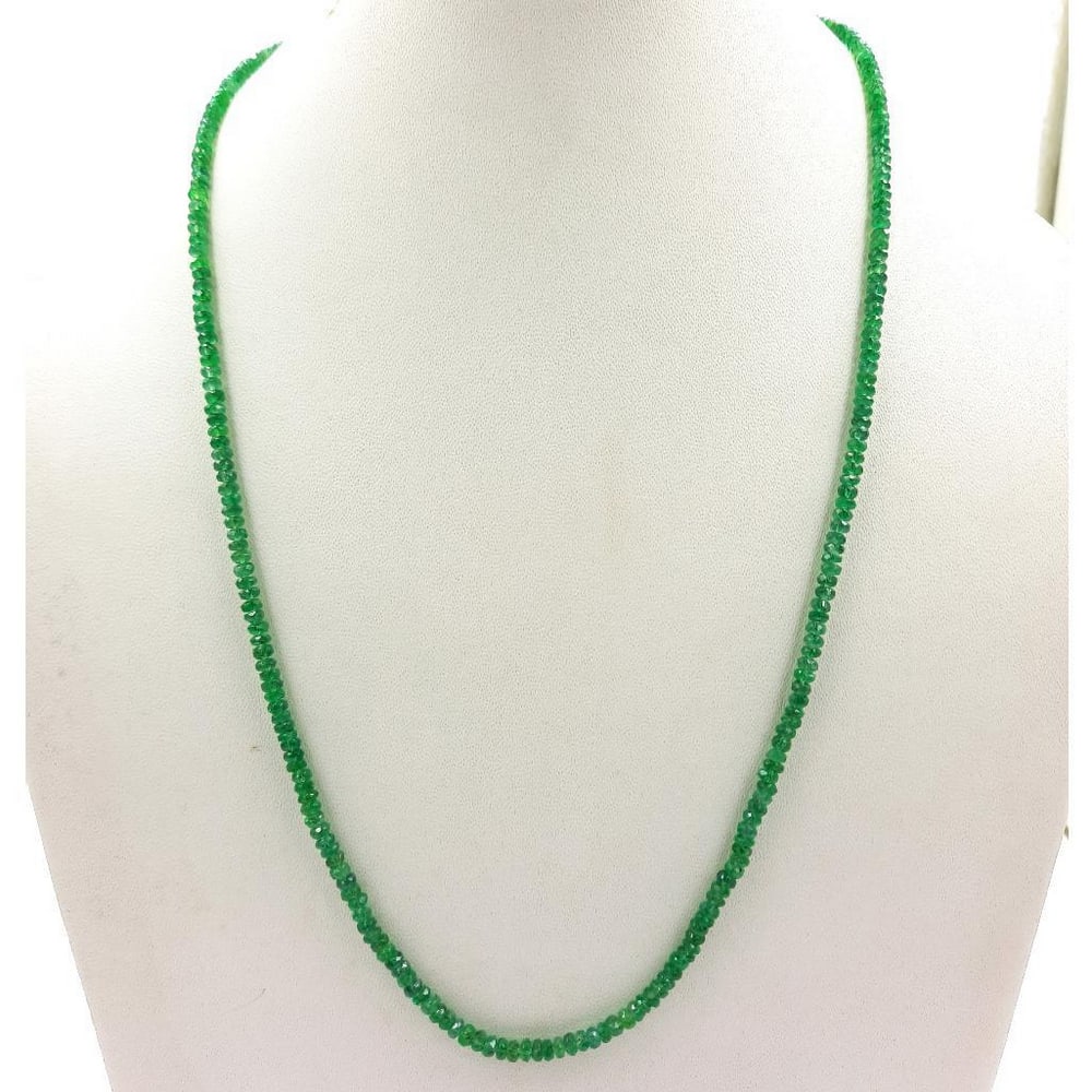 Single Strand Faceted Emerald Bead Necklace: Single Strand Faceted Emerald Bead Necklace Bead Diameter: 2.9mm - 3.5mm Length of Necklace: 18.3" Weight in Carats: 37.6 View Photos For Further Details.