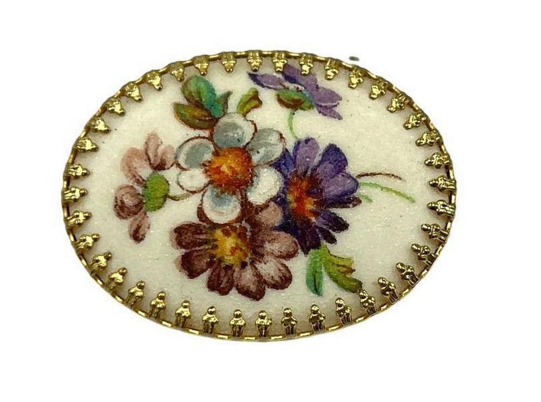 Golden Floral Blooms Brooch: Golden Floral Blooms Brooch Elevate your style with our Golden Floral Blooms Brooch. Delicate flowers, meticulously crafted and adorned with lustrous gold, combine to create an enchanting accessory
