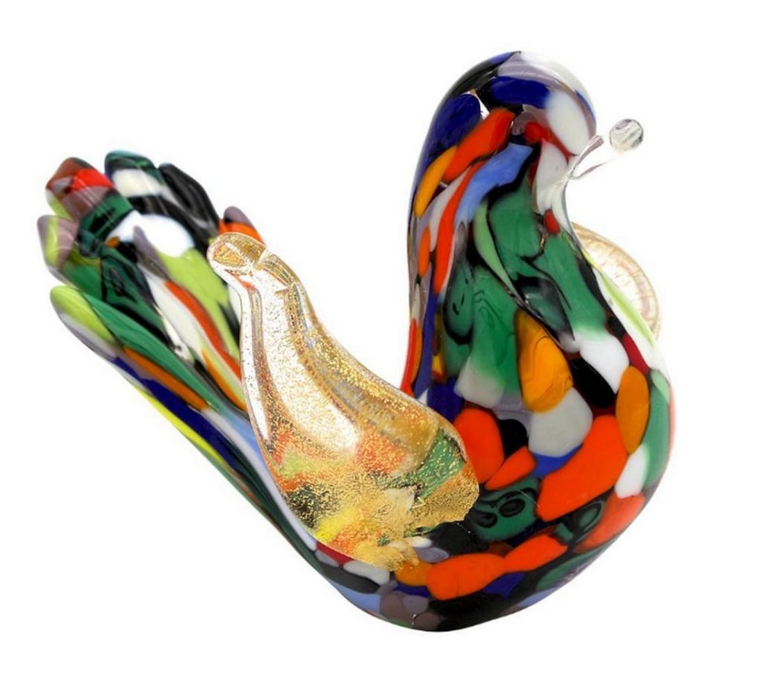 Handcrafted Dove Figurine – Murano Glass: Handcrafted Dove Figurine – Murano Glass Handmade in Murano, this figurine is crafted using millefiori and crystall glass with 24 kt gold details. This piece is modelled freehand, without the use