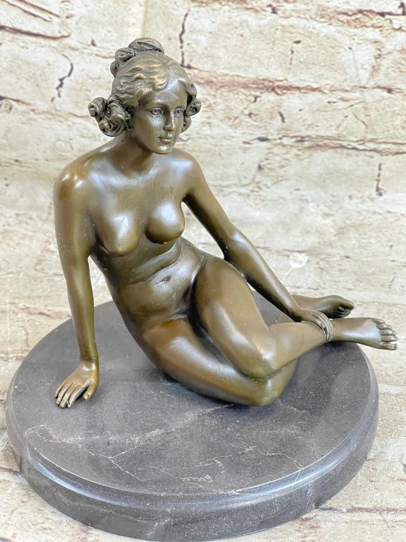 Gennarelli Inspired Pondering Nude Woman Bronze Sculpture - 7.5" x 7": Gennarelli Inspired Pondering Nude Woman Bronze Sculpture - 7.5" x 7" She is an artist`s muse. She poses for a painting, sitting before his easel wearing nothing but her curves. She is a