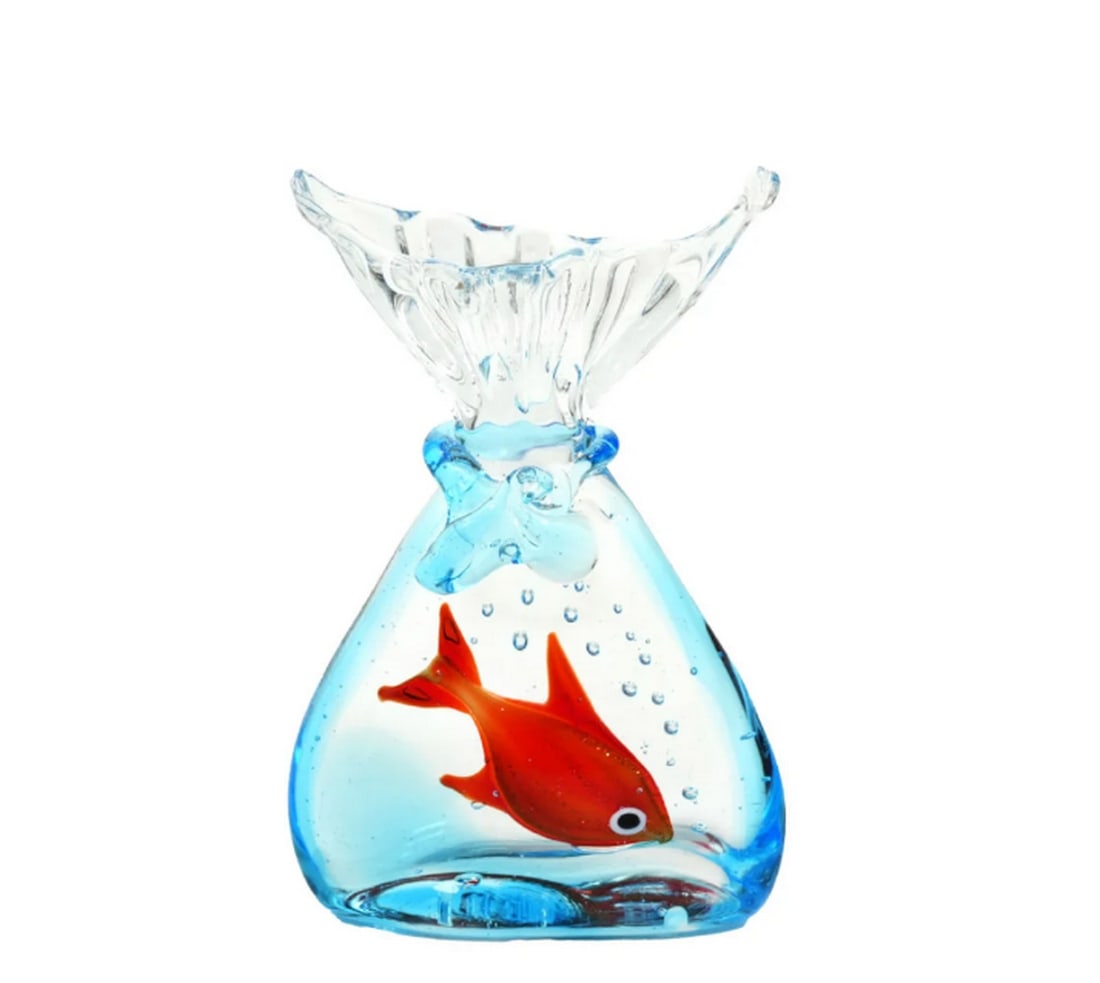 Sommerso Murano Glass Fish in a Bag Aquarium: Sommerso Murano Glass Fish in a Bag Aquarium Dimensions: Length: 1 cm (inches 0.393 ) Width: 4 cm (inches 1.572 ) Height: 6 cm (inches 2.358 ) View photos for further details.