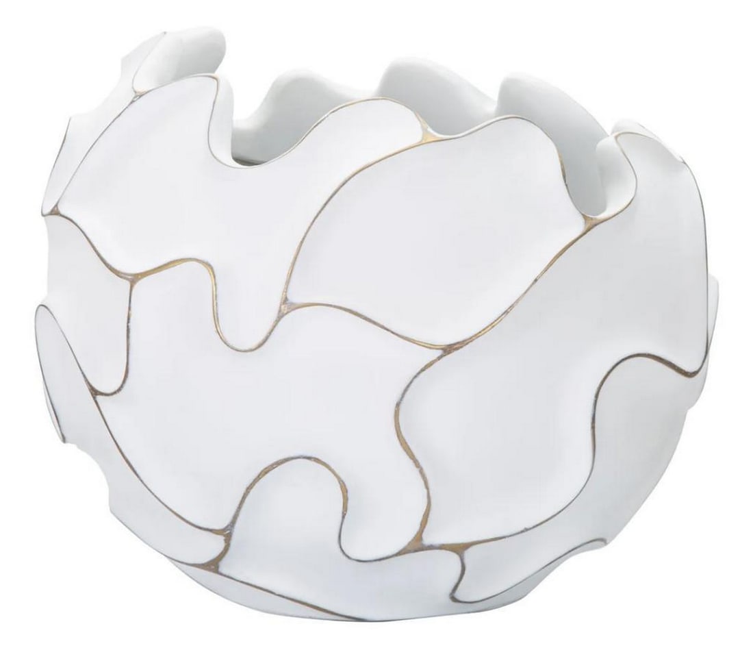 White Wavy Design Vase: White Wavy Design Vase This round decorative vase features elegant wavy relief decorations reminiscent of intertwined leaves, bringing a natural and artistic touch to any space. Crafted from durable p