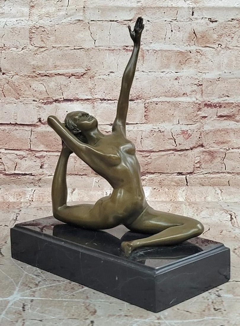 Timeless Elegance" Original Bronze Nude Sculpture by Milo – 10" x 8: "Timeless Elegance" Original Bronze Nude Sculpture by Milo – 10" x 8" This original bronze sculpture by Milo depicts an Art Deco nude female figure, celebrating grace, confidence, an