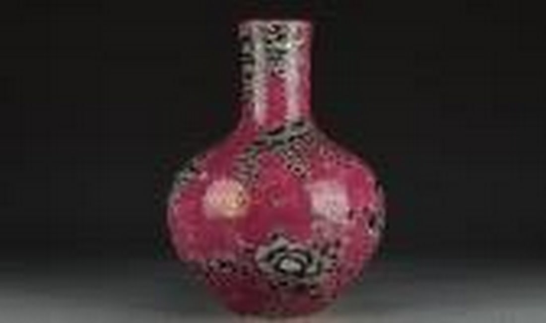 Birds flowers bottle vase: Birds flowers bottle vase Chinese Name: ???-??????????? Dimensions: height 33.5cm，mouth diameter 8cm，middle diameter 23cm，bottom diameter 11cm? Please view photo for further