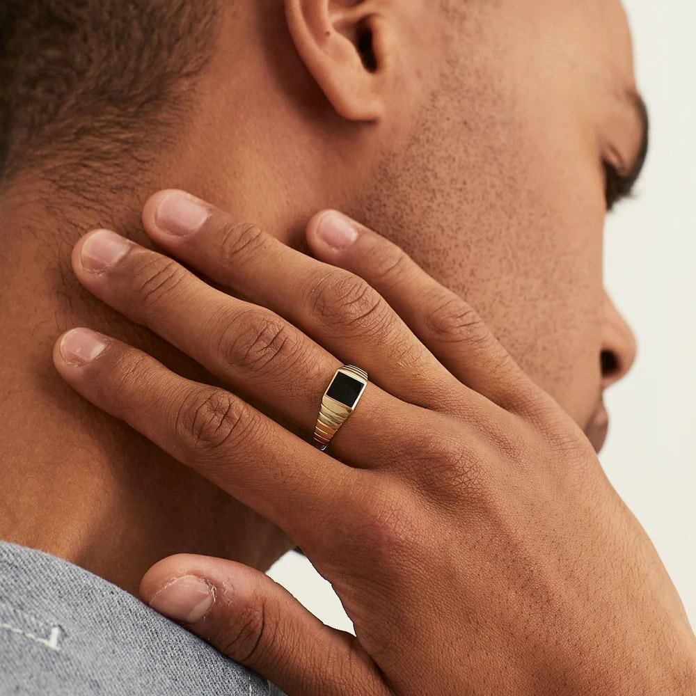 Onyx Edge Signet Ring - 4