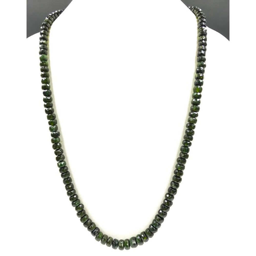 Green Tourmaline faceted beads string: Green Tourmaline faceted beads string Green Tourmaline faceted beads string, Beads diameter- 6.6 to 8 mm, Length of necklace- 52 cms View photos for further details.