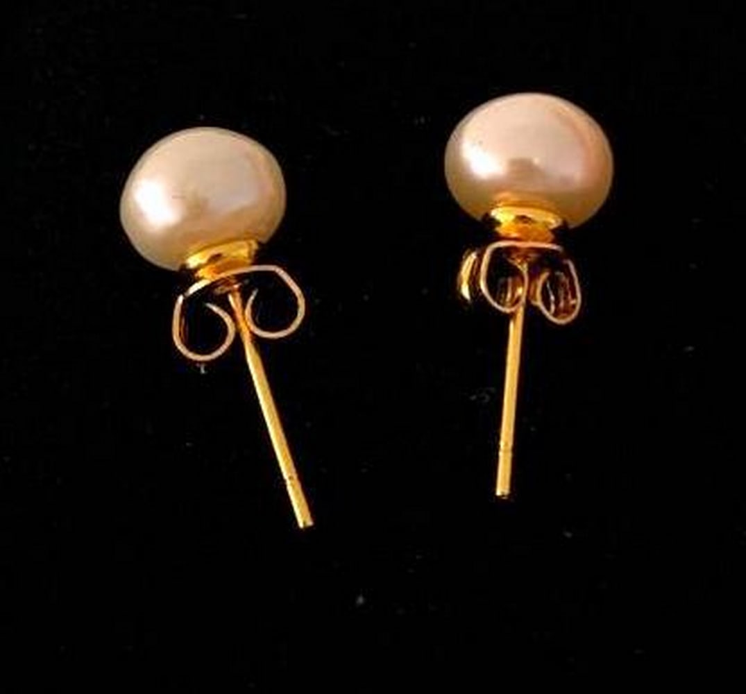 Classic Pearl Stud Earrings - 3