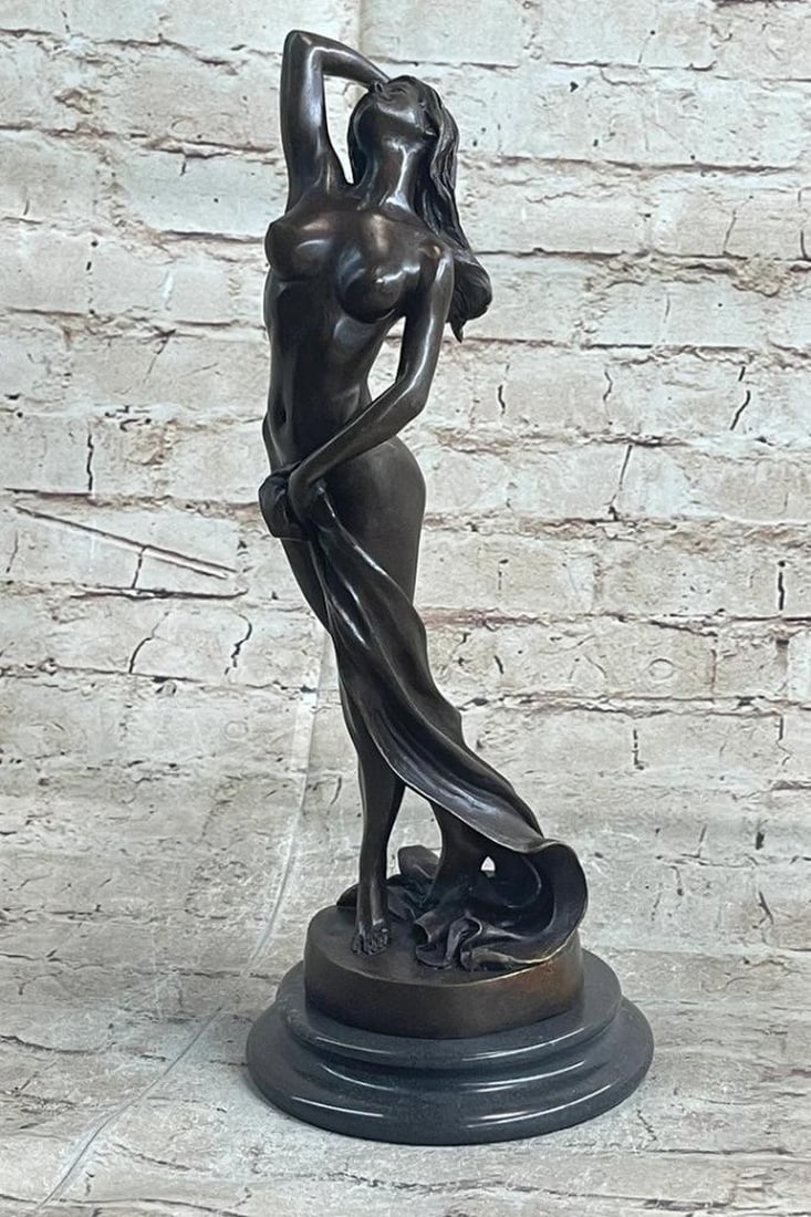 Elegance Unveiled Pasquale Delor's Original Signed Nude Bronze Art Female Exotic Statue - 15" x 6": Elegance Unveiled Pasquale Delor's Original Signed Nude Bronze Art Female Exotic Statue - 15" x 6" Step into the enchanting realm of dance through this mesmerizing bronze sculpture, which 