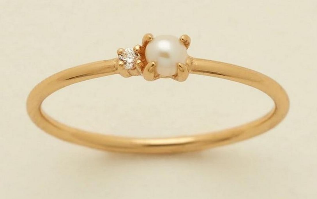 Tidal Balance Gold Vermeil Pearl Ring - Size 5: Tidal Balance Gold Vermeil Pearl Ring - Size 5 Where land meets sea, harmony thrives. This lustrous gold vermeil ring features a sparkling CZ paired with a freshwater pearl, set side by side in a radi