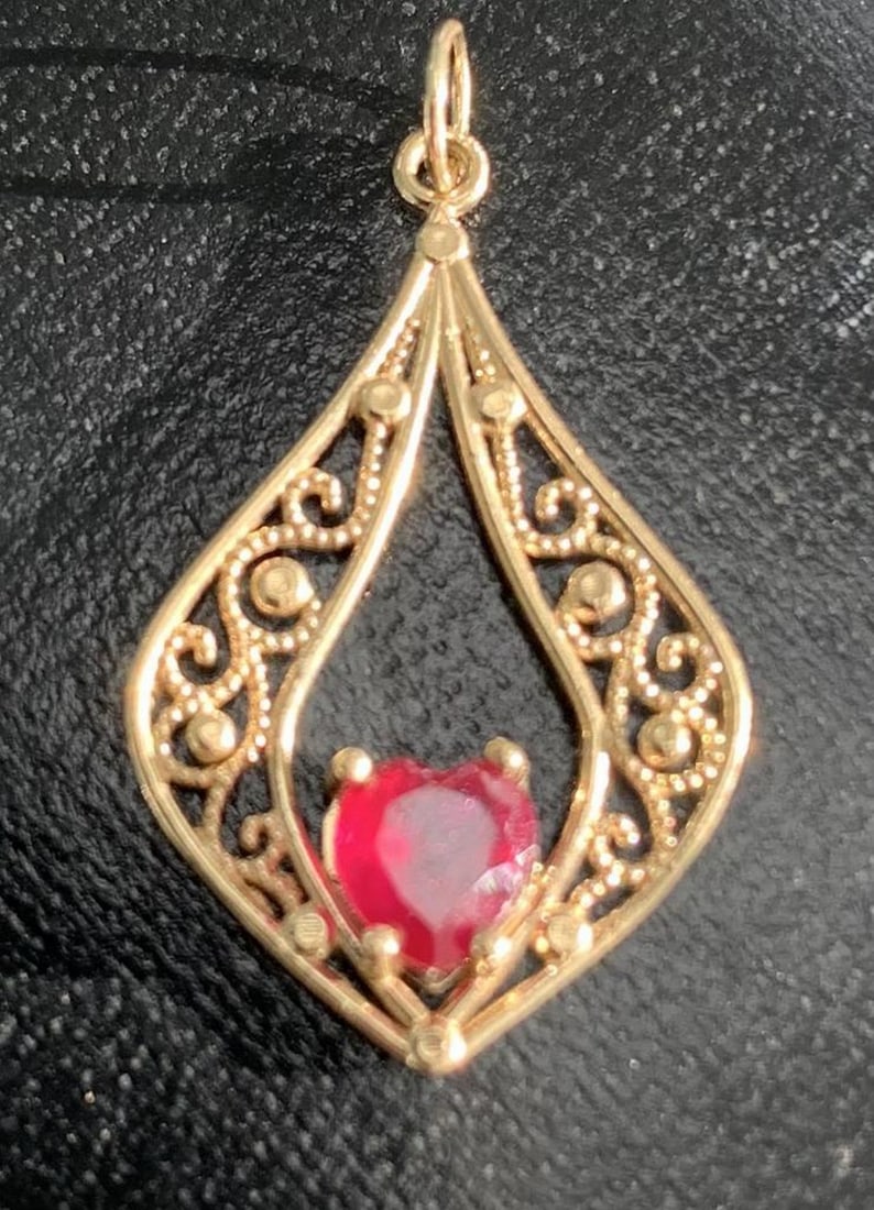 Luminous Ruby Pendant in 14KT Gold - 3