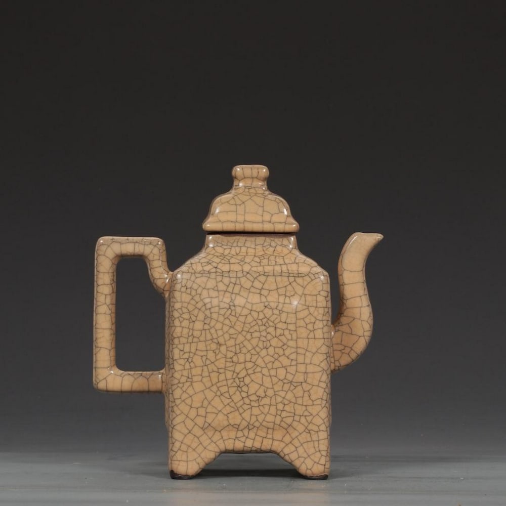 Beige-Glazed Pot - 3