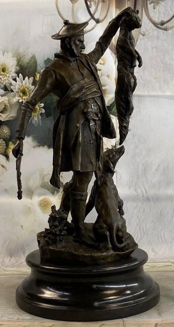 Scottish Hunter w/ Dog Bronze Sculpture: Scottish Hunter w/ Dog Bronze Sculpture For centuries the thrill of the fox hunt was the ultimate European gentleman`s pastime. Scottish Hunter With Fox Sculpture by Aldo Vitaleh captures th