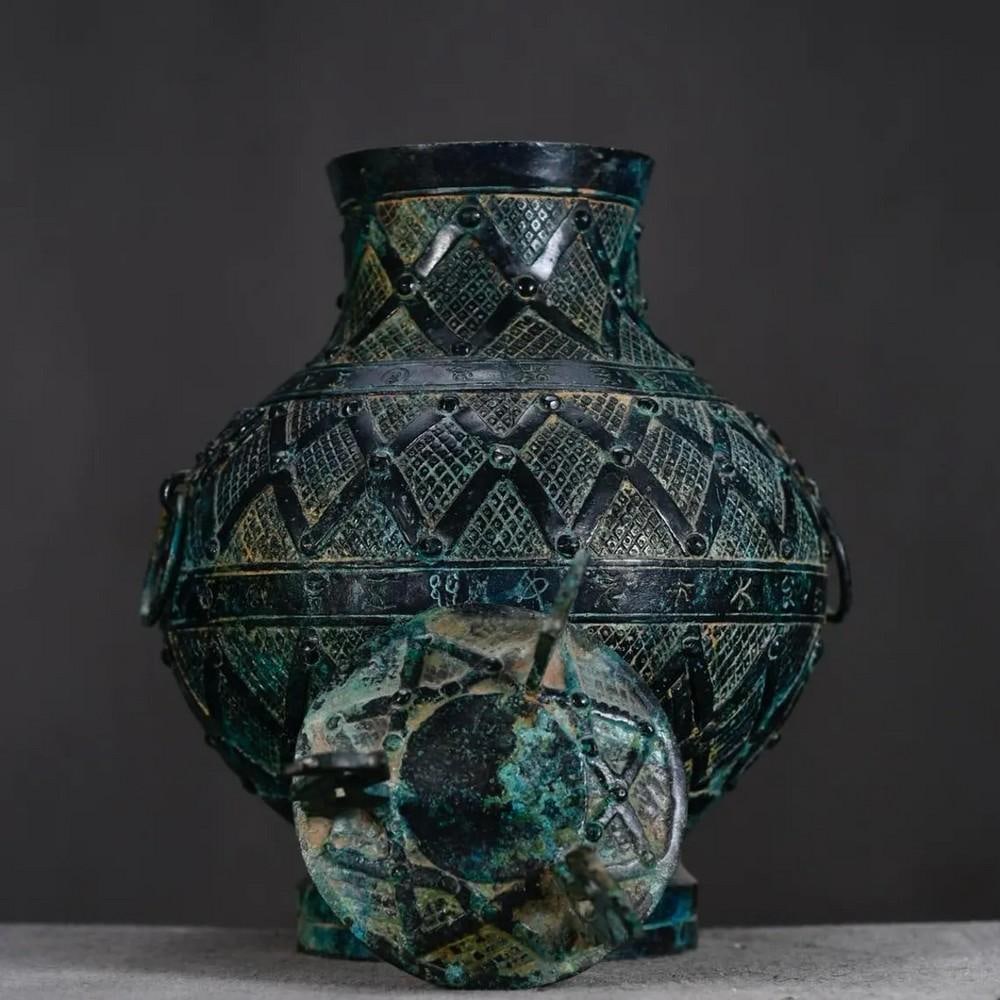 Antique Chinese Patterned Bronze Round Pot - 6