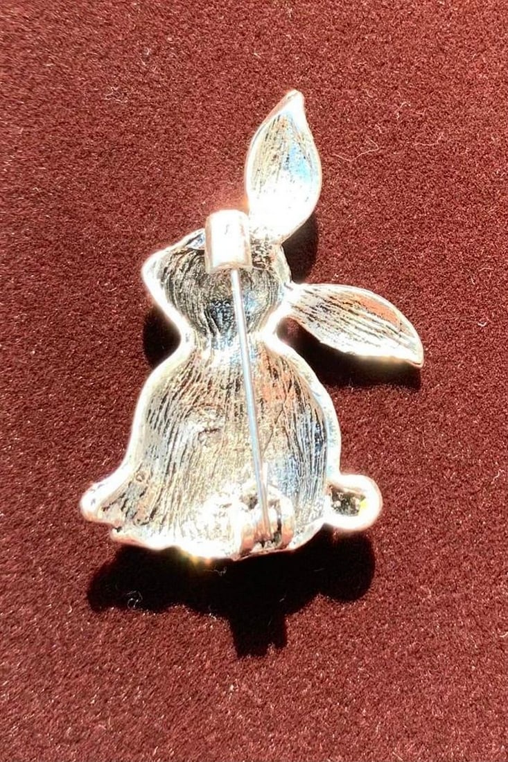 Radiant Bunny Brooch - 2