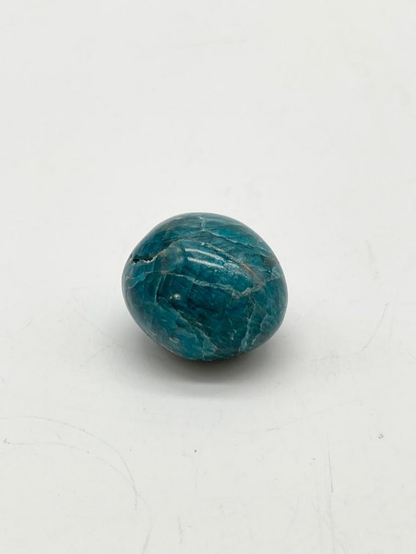 Blue Apatite Crystal Stone 1PC: Blue Apatite Crystal Stone 1PC Blue Apatite is a stone of manifestation attuned to the future, activating psychic abilities and allowing expansion of knowledge. Apatite will stimulate the intellect