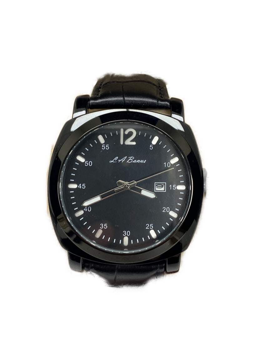 Mens L.A Banus Midnight Black Gloss Finish & Genuine Leather Band Watch: Mens L.A Banus Midnight Black Gloss Finish & Genuine Leather Band Watch. This luxury watch has the ability to elevate your game and this is ready to wear when you need it. This sophisticated L.A B