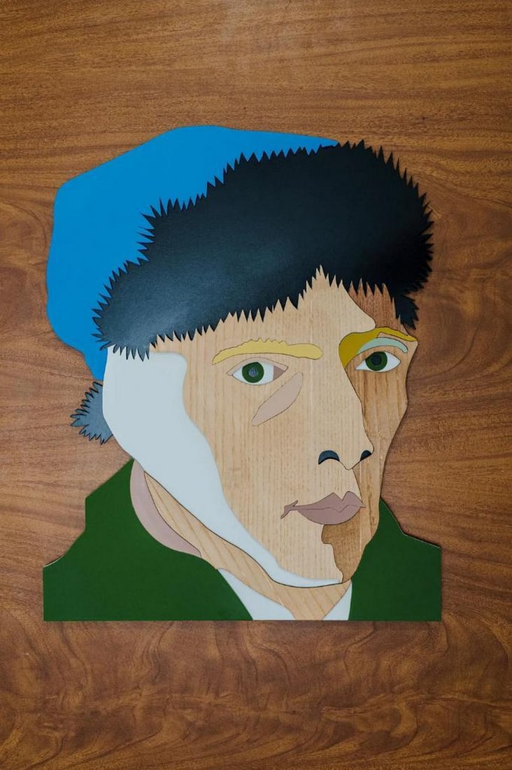 Van Gogh Self-Portrait Hand-Carved Wooden Wall Art: Van Gogh Self-Portrait Hand-Carved Wooden Wall Art Inspired by Van Gogh’s iconic "Self-Portrait with Bandaged Ear," this handcrafted wooden wall art reimagines his expressive features with b