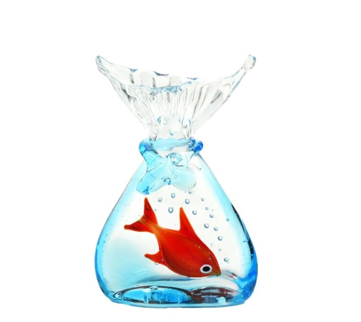 Sommerso Murano Glass Fish in a Bag Aquarium: Sommerso Murano Glass Fish in a Bag Aquarium Dimensions: Length: 1 cm (inches 0.393 ) Width: 4 cm (inches 1.572 ) Height: 6 cm (inches 2.358 ) View photos for further details.