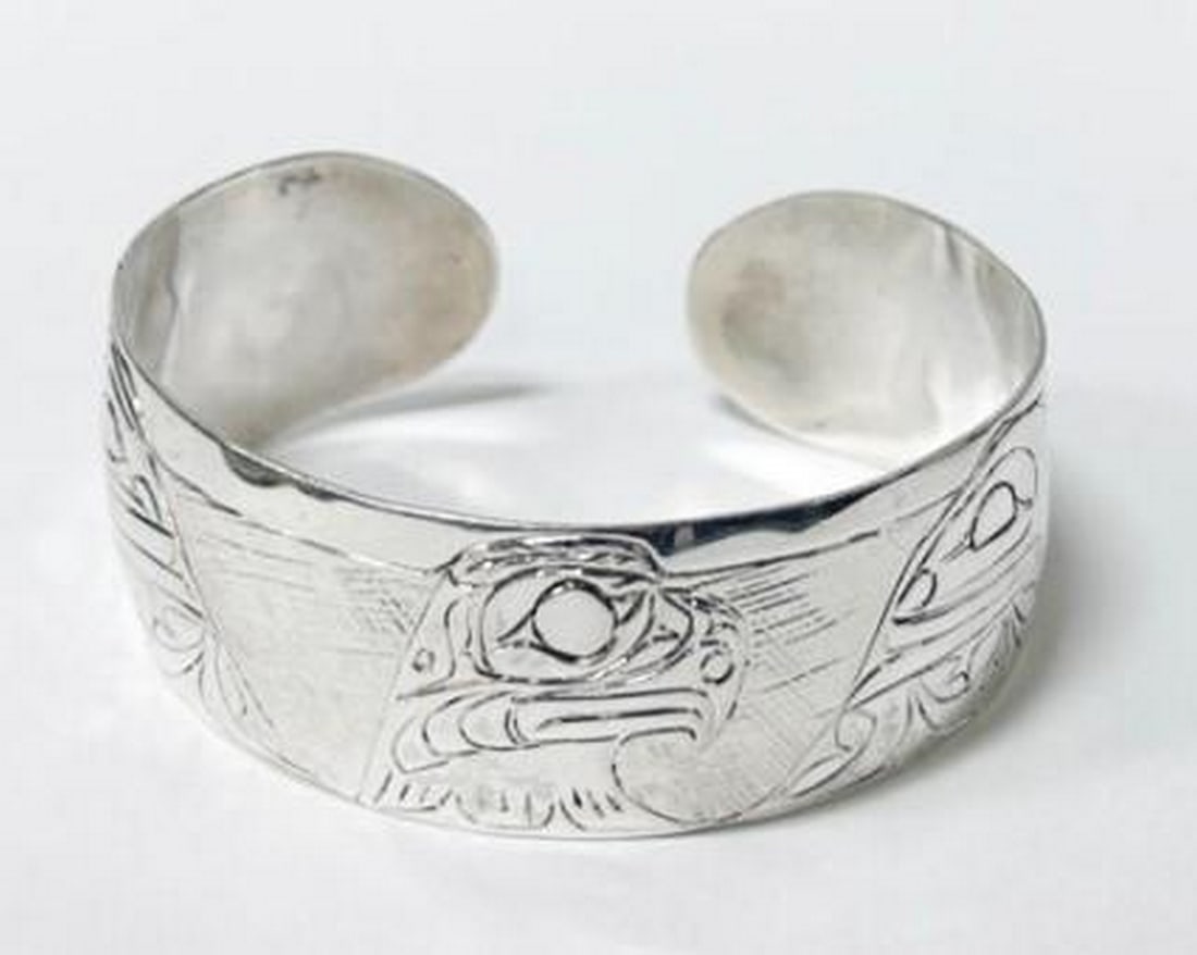 Wings of Majesty Bangle (1 of 4)