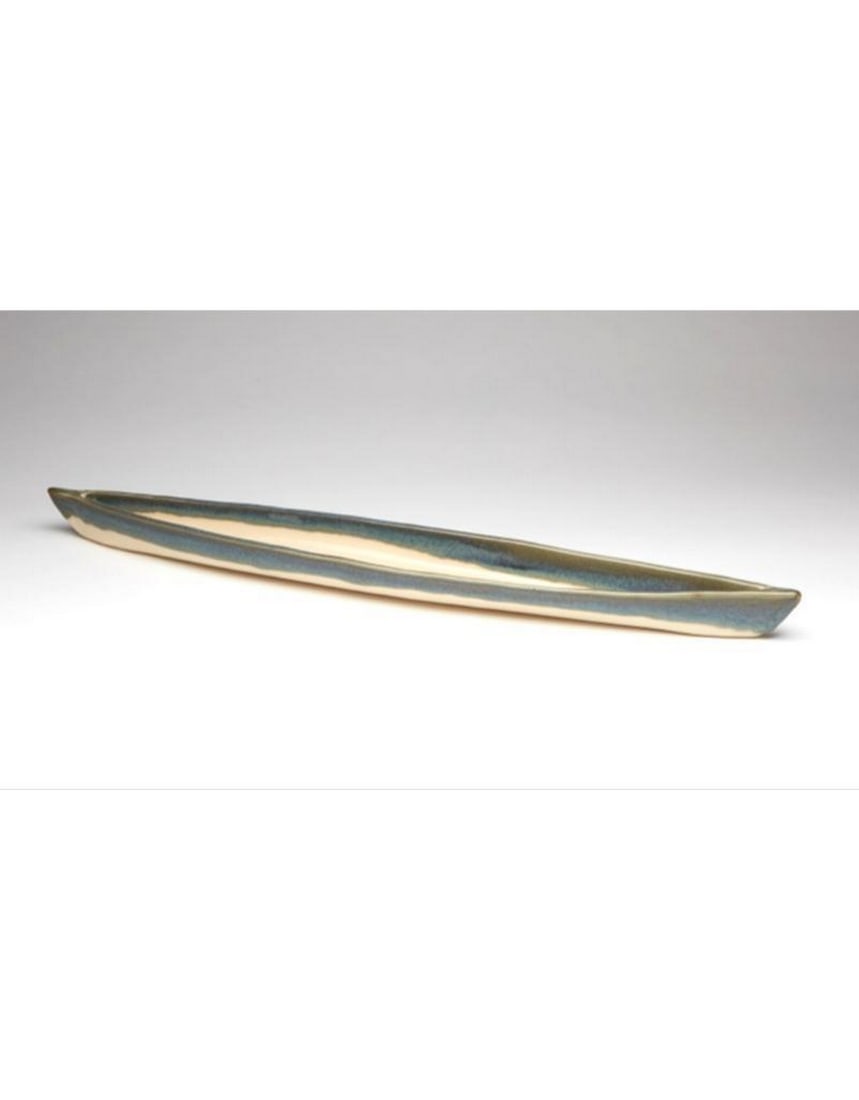 Seaside Kayak Appetizer Server: Seaside Kayak Appetizer Server This piece is perfect for serving appetizers! Arrange your favorite cheeses, olives, crackers, and more for a beautiful presentation that will impress your guests.