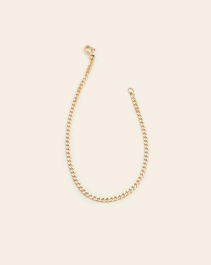 10k Solid Gold Medium Curb Chain Anklet: 10k Solid Gold Medium Curb Chain Anklet Shining with a brilliant polish and crafted with precision, this anklet is a true standout. Solid gold is built to last a lifetime! 10k and 14k solid gold piece