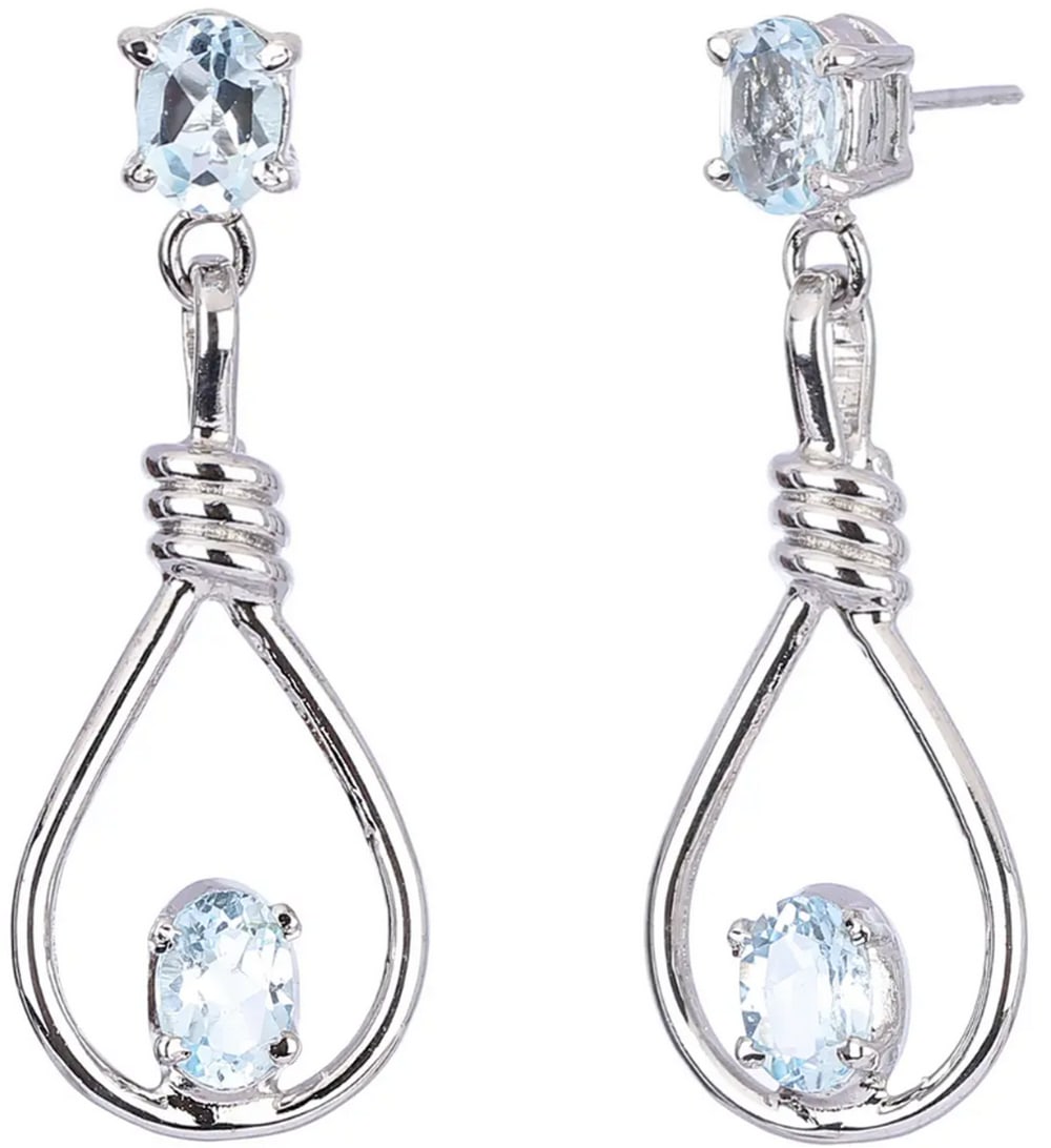 Handcrafted Peridot Teardrop Earrings: Handcrafted Peridot Teardrop Earrings Enhance your look with the refined elegance of our sterling silver teardrop earrings. Their sleek design and classic shape make them a sophisticated accessory,