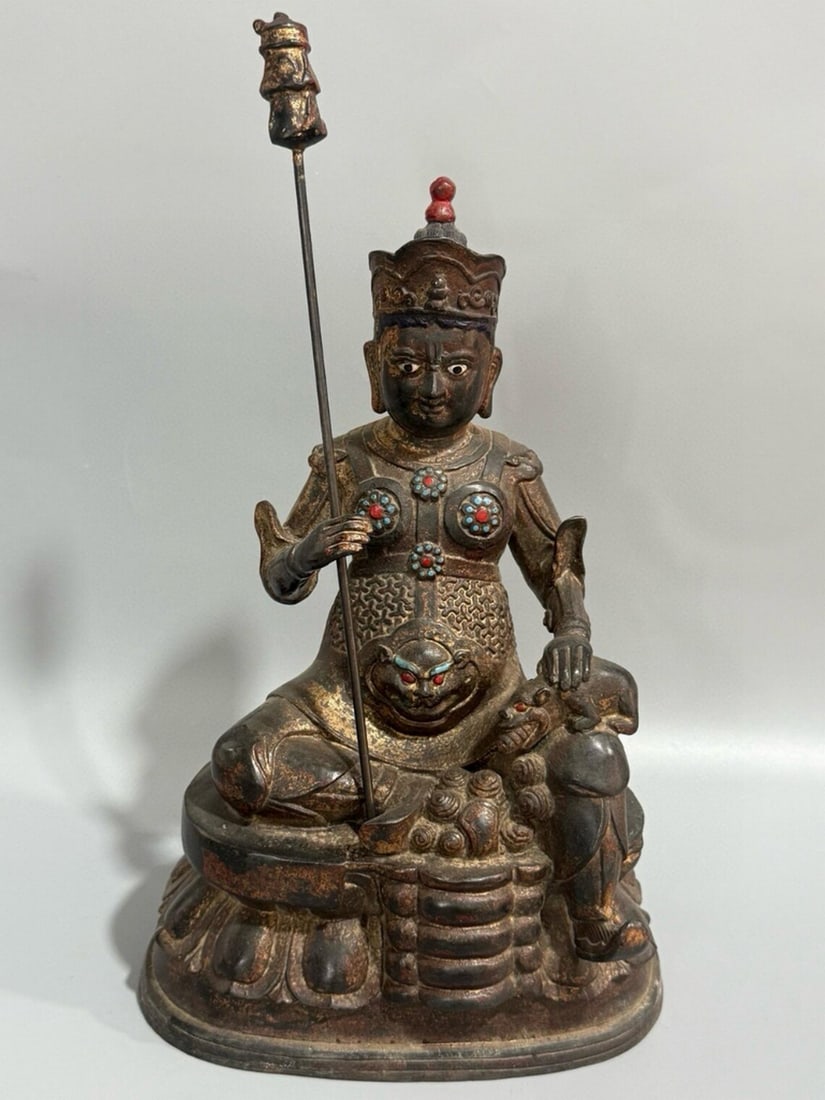 Antique Bronze God of Wealth Buddha Statue Chinese Handmade Sculpture: Antique Bronze God of Wealth Buddha Statue Chinese Handmade Sculpture Dignified and symbolic, this finely crafted God of Wealth statue is a traditional Chinese antique-style sculpture, handmade from b