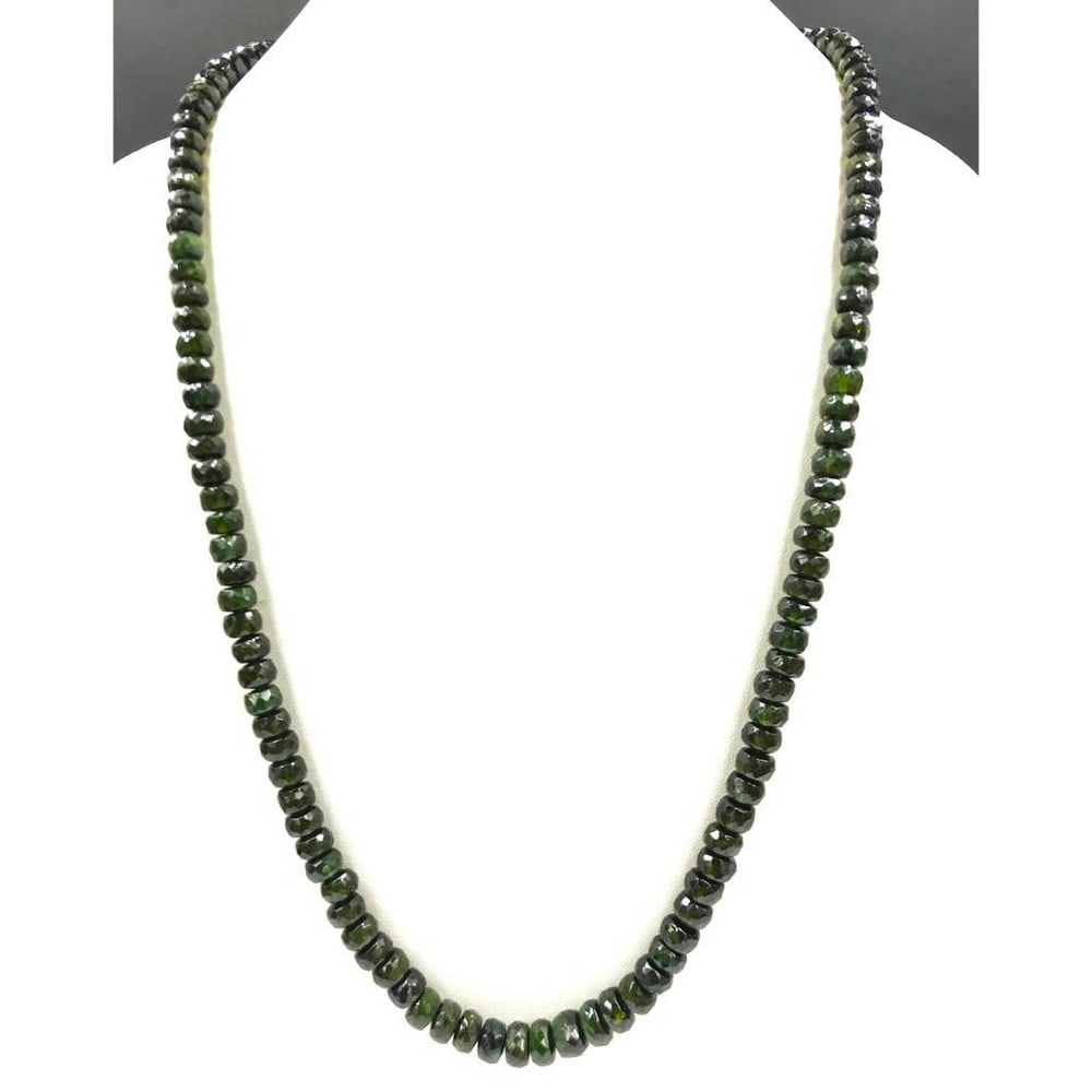 Green Tourmaline faceted beads string: Green Tourmaline faceted beads string Green Tourmaline faceted beads string, Beads diameter- 6.6 to 8 mm, Length of necklace- 52 cms View photos for further details.