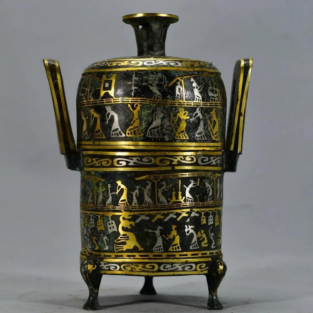 Antique Chinese Bronze Inlaid Gold and Silver Storage Statue: Antique Chinese Bronze Inlaid Gold and Silver Storage Statue This rare hand-crafted storage device is a remarkable example of traditional Chinese artistry, featuring intricate bronze inlay with gold a