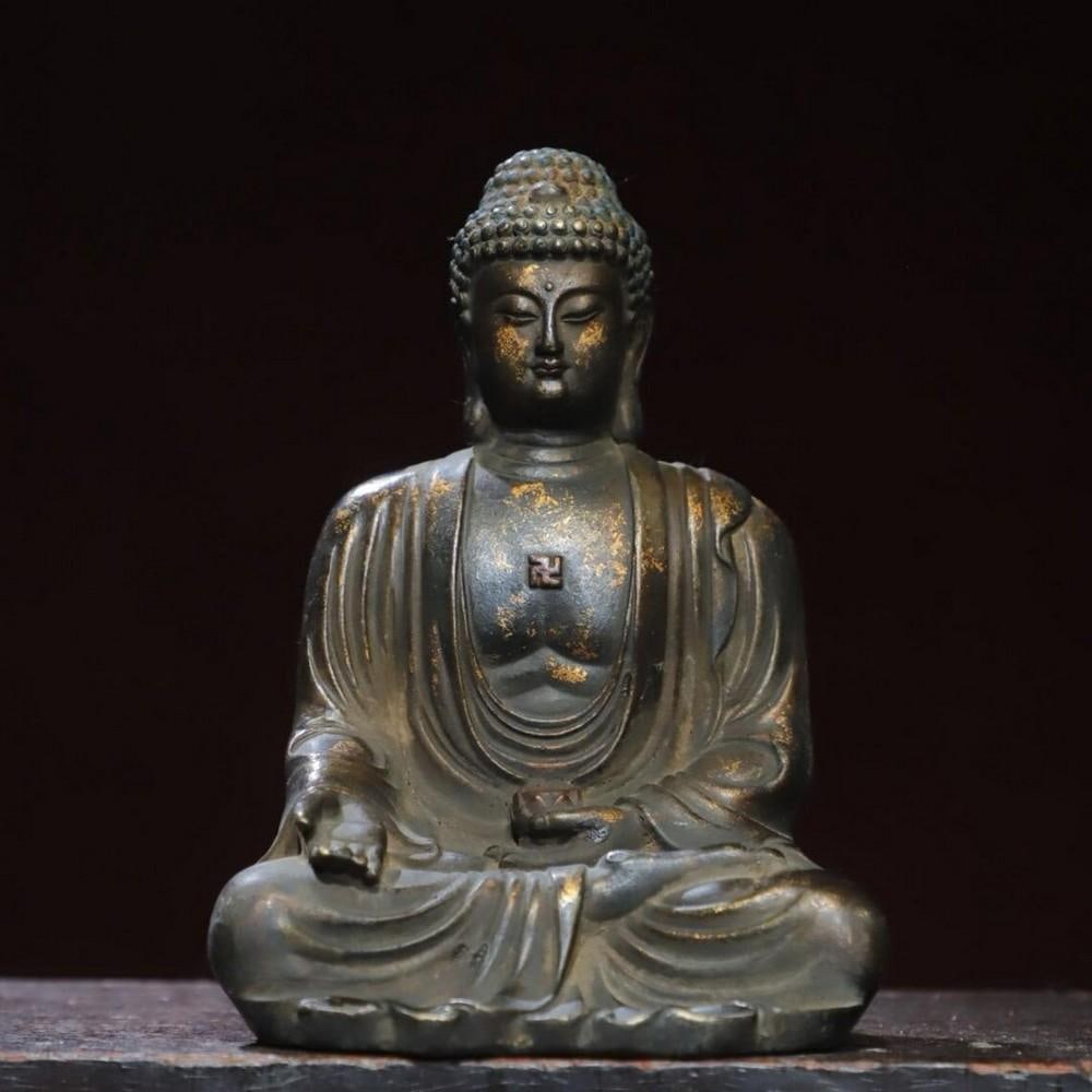 Handcrafted Gilded Copper Amitabha Buddha Statue: Handcrafted Gilded Copper Amitabha Buddha Statue This antique Amitabha Buddha statue showcases exceptional traditional Chinese craftsmanship, meticulously handcrafted from pure copper and adorned with