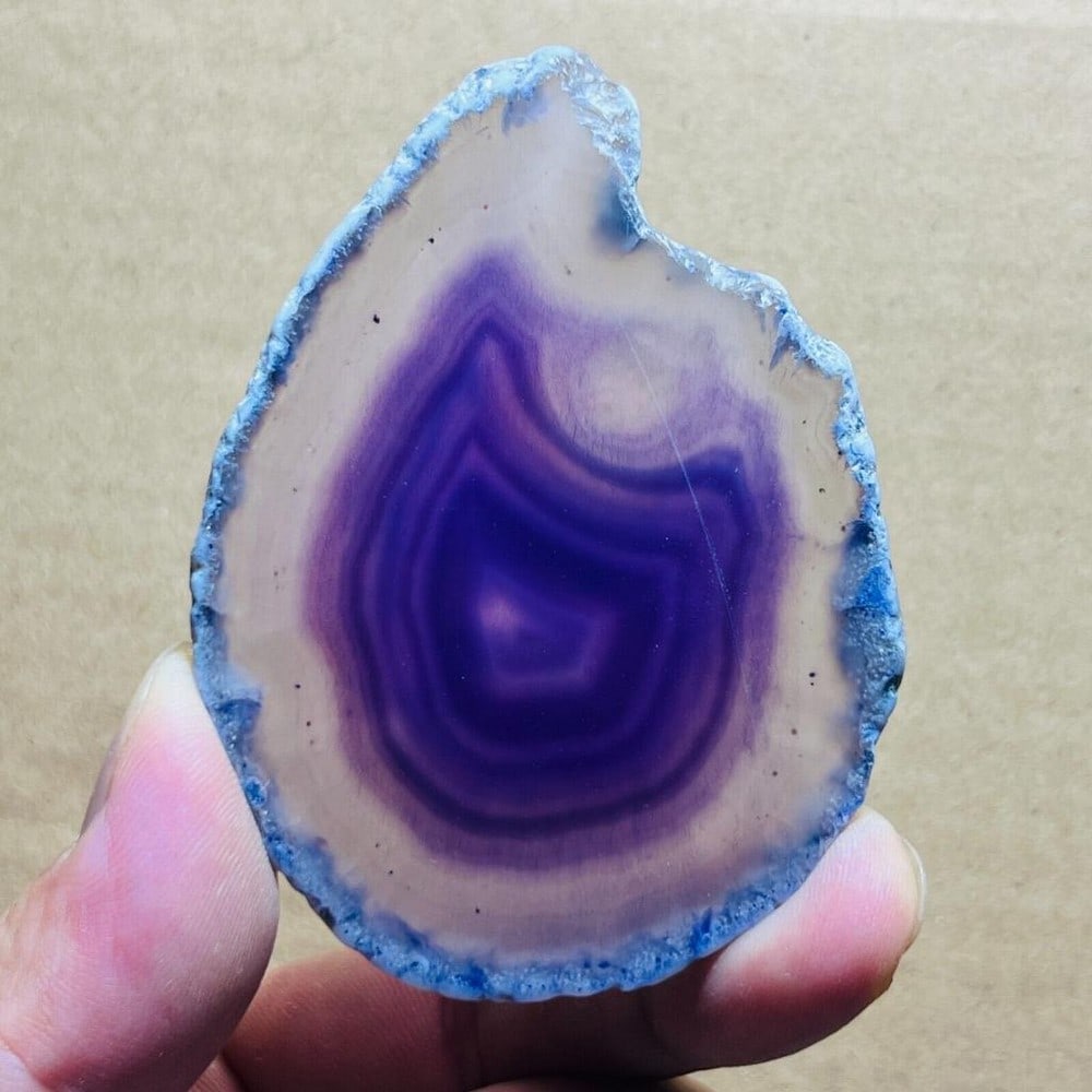 39g Natural agate Agate Geode Slab/Slice quartz crystal mineral specimen: 39g Natural agate Agate Geode Slab/Slice quartz crystal mineral specimen Weight: 39g Length: 76mm Width: 57mm Height: 5m View Photos For Further Details