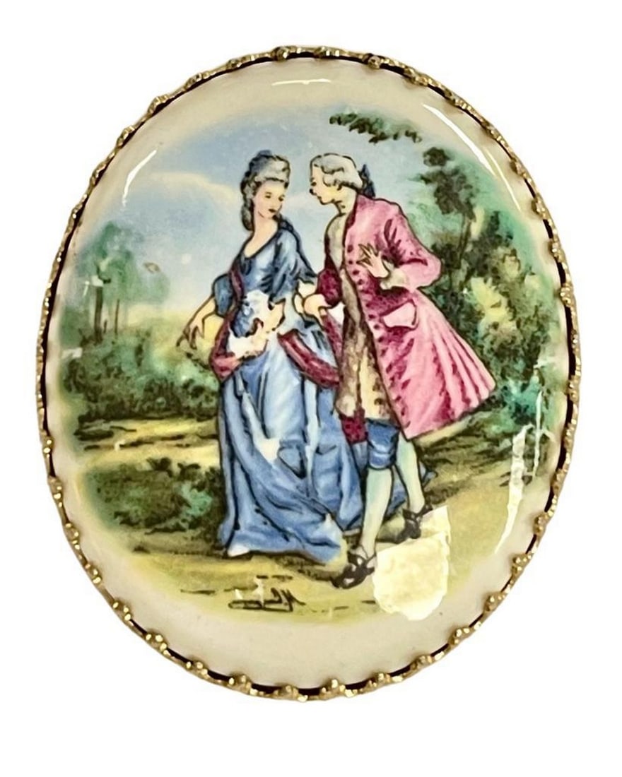 Gold Victorian Era Couple Brooch (1 of 3)