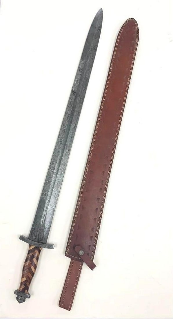 THE BARONS Damascus Sword: For Auction Is A Stunning Handmade Damascus Steel Medieval Inspired Sword With A Stunning Inlay Rose Wood Handle. Each blade is created Using 256 Layers Of 1095 and 15N20 High Carbon Steels?????? To