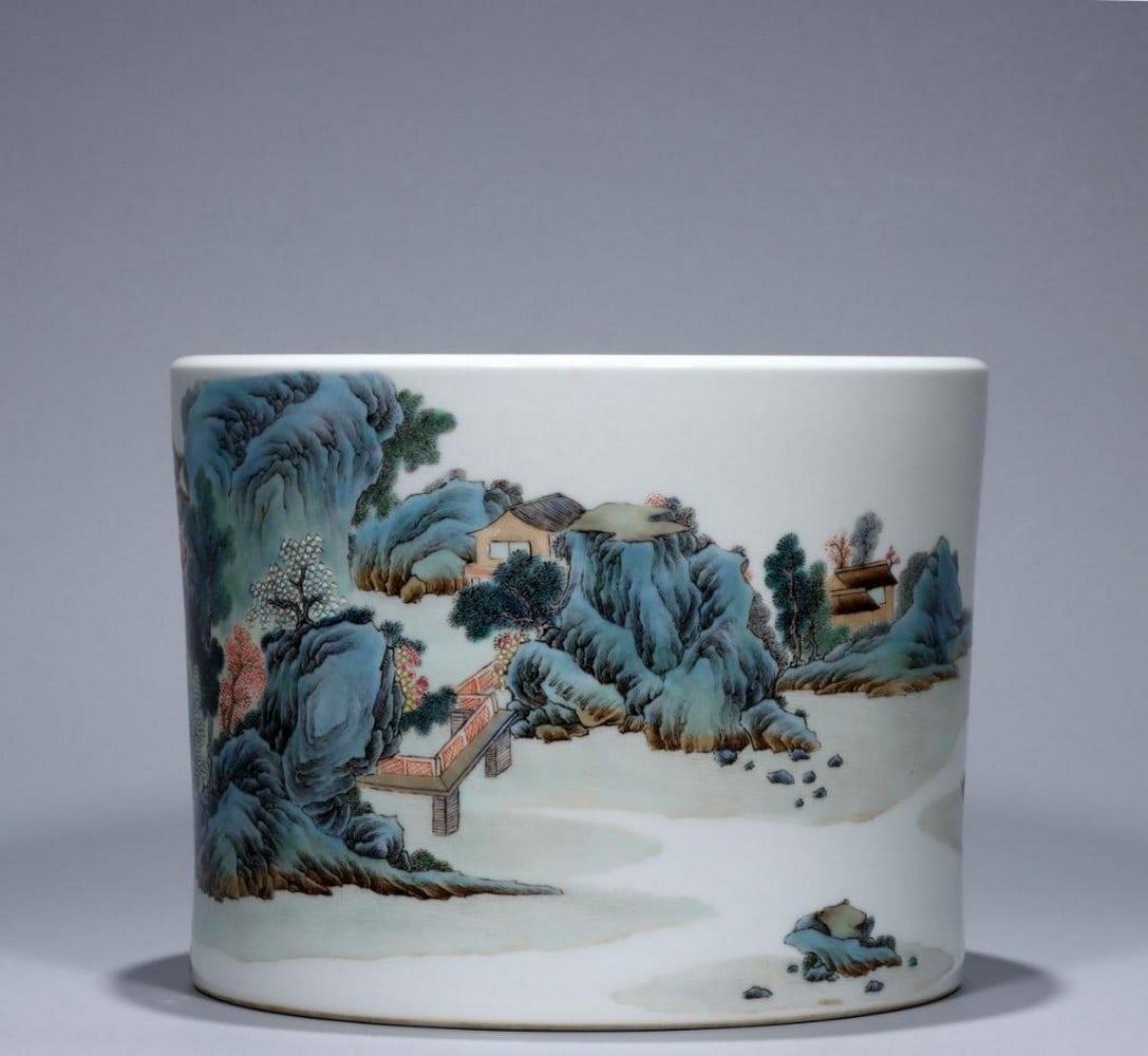 Qianlong Period Famille Rose Landscape With Figures Pen Holder: Qianlong Period Famille Rose Landscape With Figures Pen Holder. This beautifully crafted pen holder is inspired from the Qing Dynasty's Qianlong period (1735 -1796), featuring intricate famille rose e