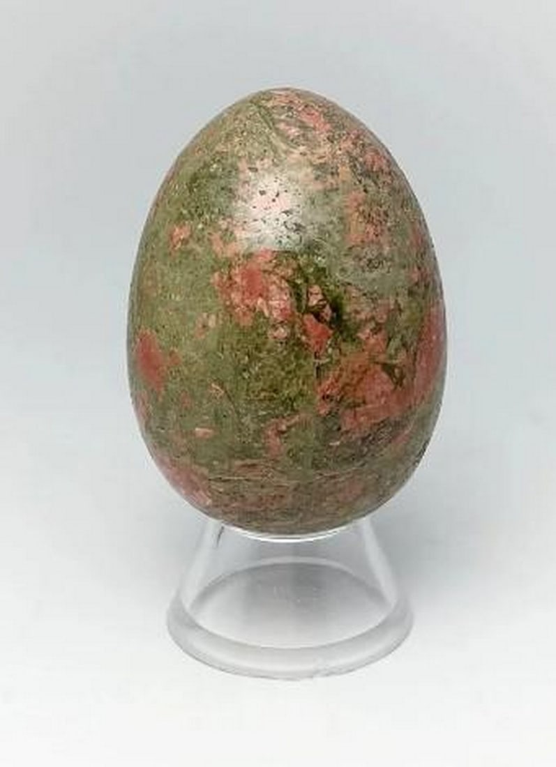 Forest Whisper Unakite Egg: Forest Whisper Unakite Egg Grounded in the beauty of nature, this Forest Whisper Unakite Egg showcases a harmonious blend of rich green and warm coral hues. A stone of balance and renewal, Unakite is 