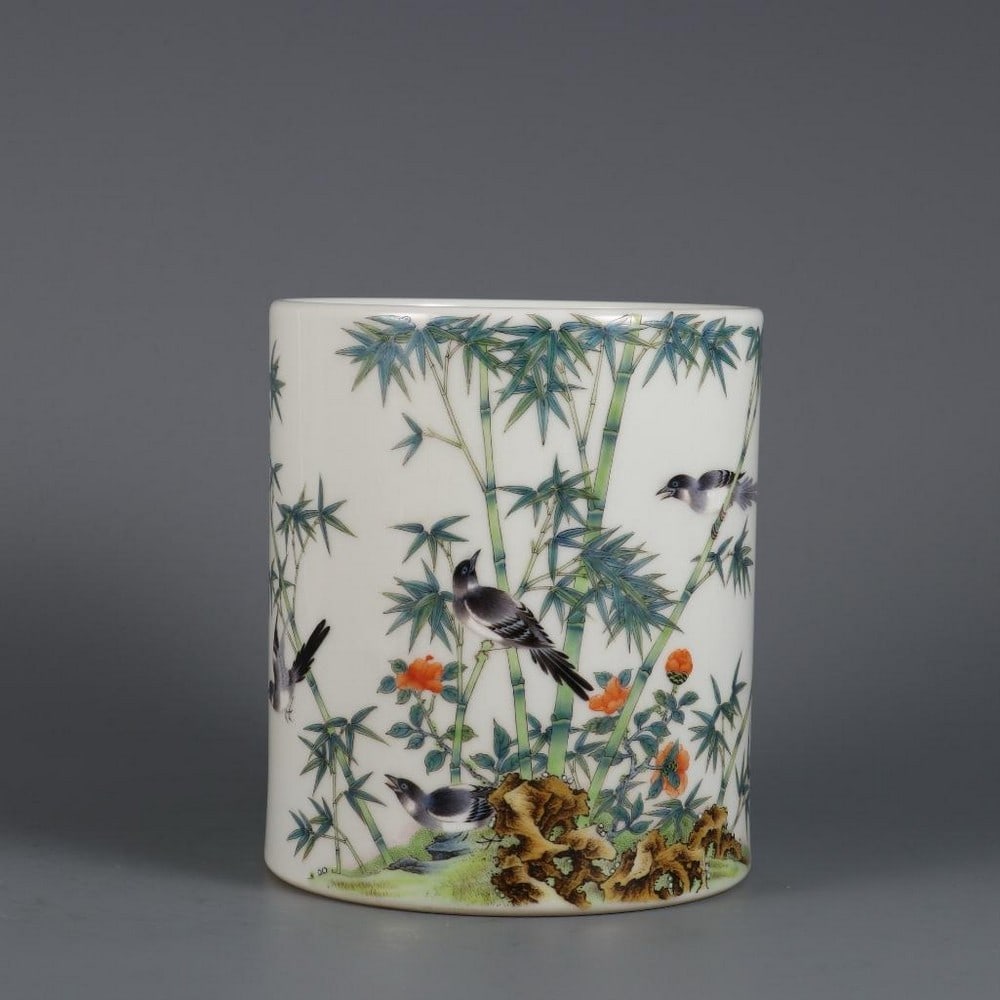 Enameled Pen Holder with Bamboo and Finch Design: Enameled Pen Holder with Bamboo and Finch Design An elegant enameled porcelain pen holder finely painted in soft, harmonious enamels with a tranquil bamboo and finch scene. The slender stalks of