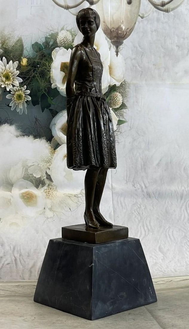 Victorian Lady Bronze Sculpture: Victorian Lady Bronze Sculpture This original bronze statue of a mom by Milo is handmade and cast in the traditional Lost Wax Casting Process. This insures a quality bronze sculpture that may be