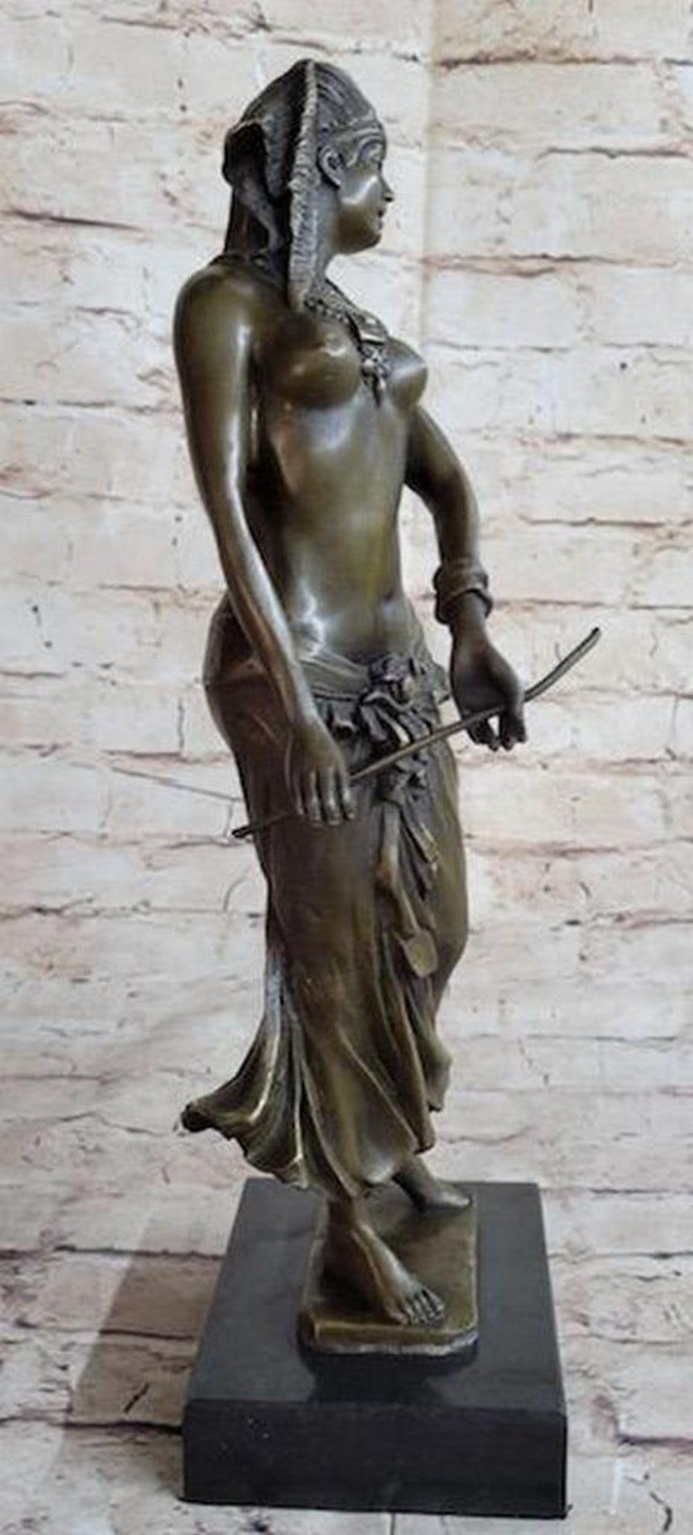Signed Original Aldo Vitaleh Egyptian on the Nile Princess Bronze Sculpture Deco: Signed Original Aldo Vitaleh Egyptian on the Nile Princess Bronze Sculpture Deco This Egyptian inspired piece features a Royal Princess standing on Nile. She is dressed in an elegant decorative two-pi
