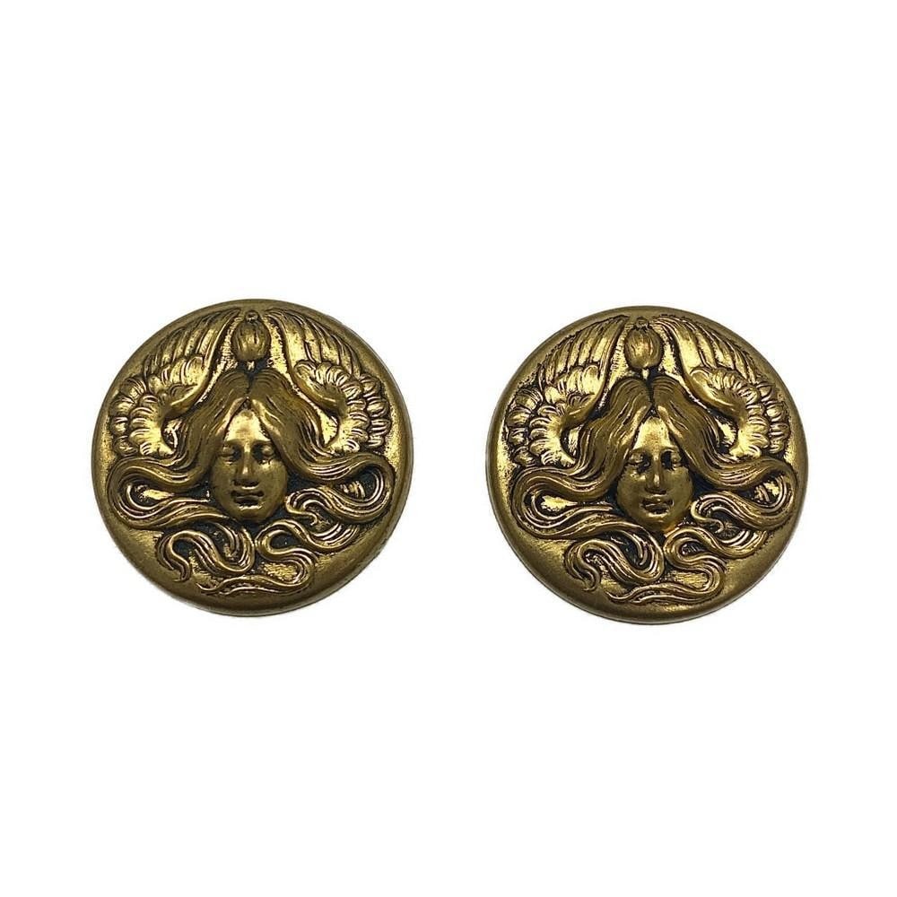 Gorgeous Golden Vintage Cameo Brooch Panels: Gorgeous Golden Vintage Cameo Brooch Panels These pieces are very versatile as you can turn it into any kind of jewelry piece you like or even add to home decor. View photos for further details.