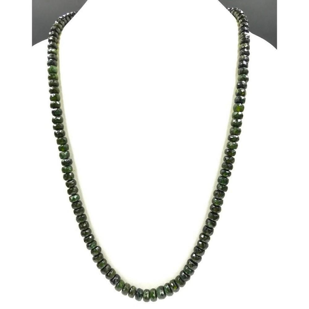 244.74ct Green Tourmaline Faceted Beaded Necklace: 244.74ct Green Tourmaline Faceted Beaded Necklace Single stranded green tourmaline faceted stones on a necklace. Beads Diameter - 6.6 to 8mm Length Of Necklace - 52 cms Weight In Carats - 244.74ct