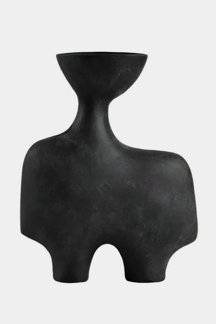 Black Clay Vase Sculpture (1 of 3)