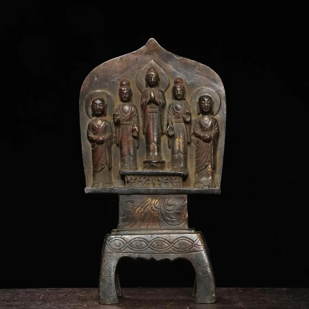 Rare Chinese Antique Handcrafted Northern Wei Buddha Statue in Gilded Pure Copper: Rare Chinese Antique Handcrafted Northern Wei Buddha Statue in Gilded Pure Copper An exquisite and rare example of Northern Wei artistry, this hand-made Buddha statue is meticulously crafted from pure