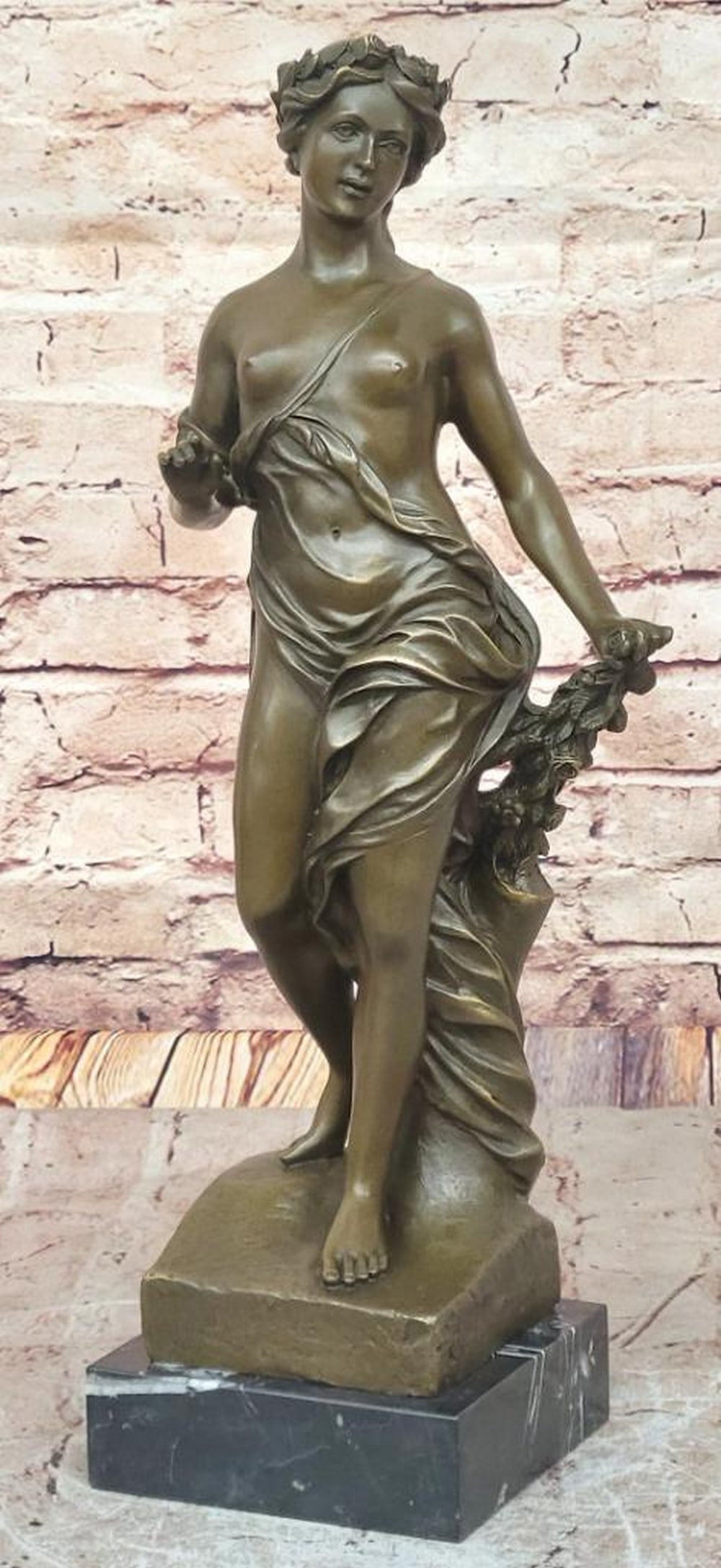 Mythological Goddess Original Bronze Statue - 18.5" x 7": Mythological Goddess Original Bronze Statue - 18.5" x 7" This original bronze statue depicts a powerful mythological goddess, embodying elegance and strength. Expertly crafted with intricate d