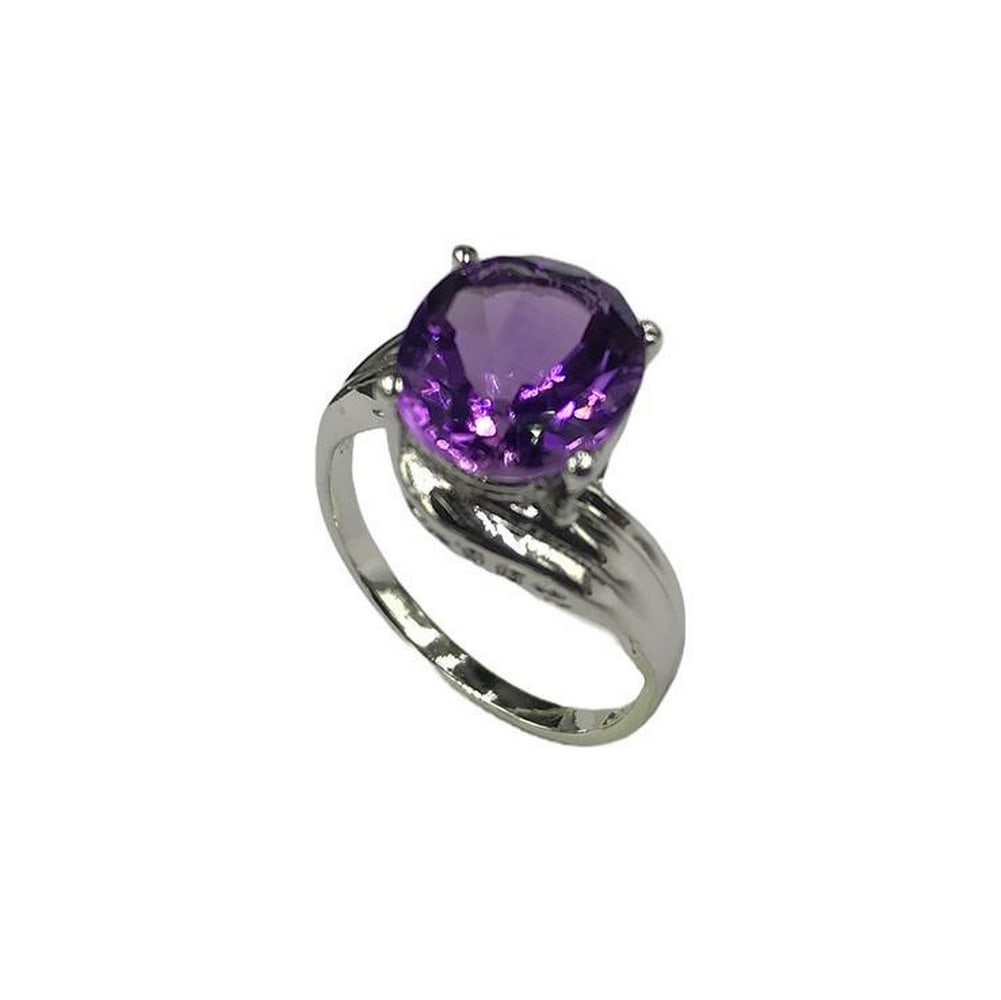Sterling Silver Ring Set With Amethyst Gemstone: Sterling Silver Ring Set With Amethyst Gemstone Inner Diameter: 18.5mm View Photos For Further Details.