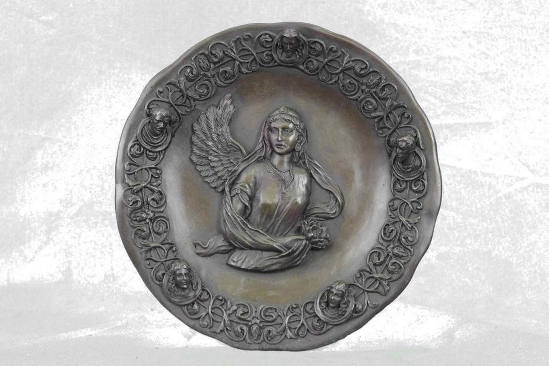 Valli’s Original Bronze Guardian Angel Wall Sculpture of Divine Protection – 8.5" x 8.5": Valli’s Original Bronze Guardian Angel Wall Sculpture of Divine Protection – 8.5" x 8.5" Every finely rendered detail in this bronze wall sculpture reflects thoughtful artistry, capturing 