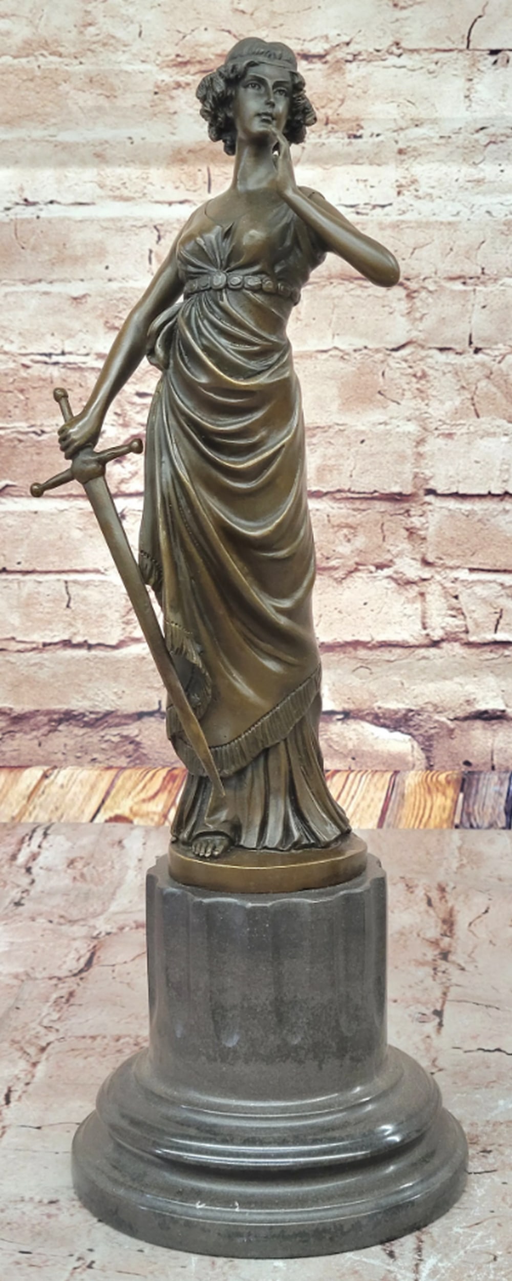 Elegant Female Warrior Bronze Sculpture on Marble Base, Preiss Signature – 17" x 6": Elegant Female Warrior Bronze Sculpture on Marble Base, Preiss Signature – 17" x 6" This bronze sculpture depicts a female figure standing with a sword, mounted on a marble base. The piece f