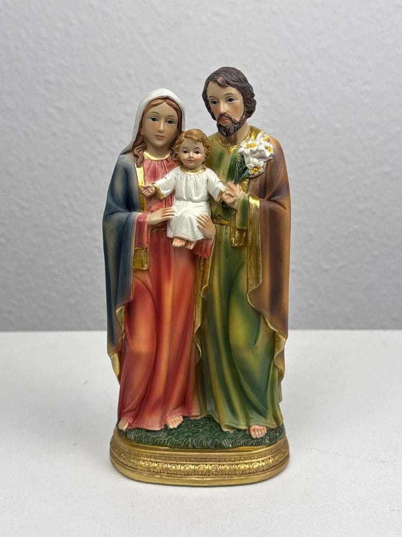 The Holy Family – Devotional Resin Statue: The Holy Family – Devotional Resin Statue A heartfelt tribute to Jesus, Mary, and Joseph, this Holy Family statue symbolizes unity, faith, and love. Inspired by Catholic tradition, it serves as a ge